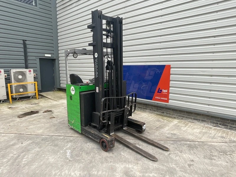 BPI Auctions - Forklift Trucks, Reach Trucks, Electric Pallet Trucks, Ride On & Pedestrian Scrubbers at Auction - Auction Image 5