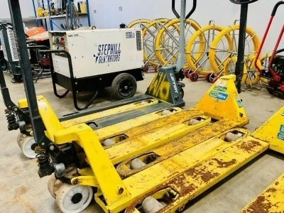 Mid Ulster Auctions Ltd - Tooling Auction to include Lifts, Generators, Compressors, Hand Tools and More - Auction Image 1