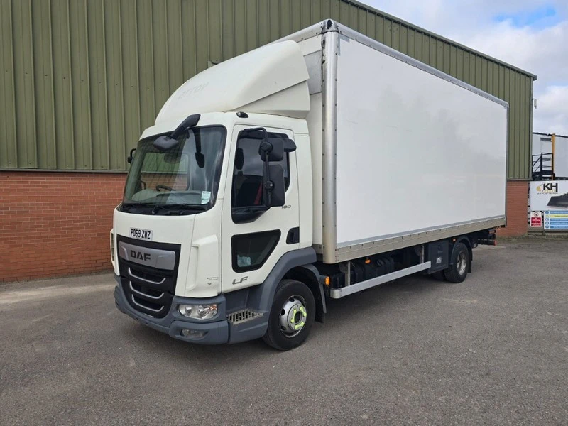 BPI Auctions - End of Lease Mercedes, MAN & DAF Commercial Vehicles to include Tractor Units & Box Vans at Auction - Auction Image 5