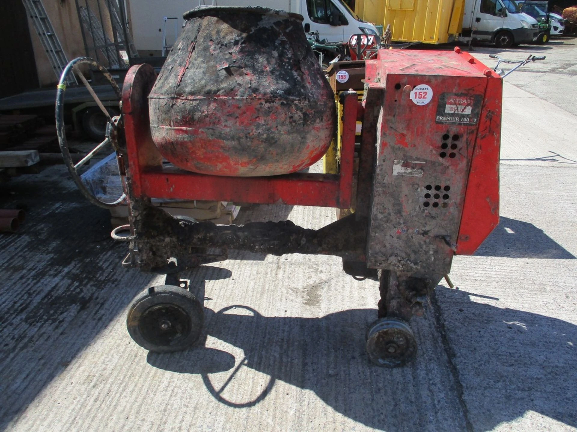 Husseys - Contractors Plant, HGVs, Tools, Farm and Groundcare Machinery Auction - Auction Image 4