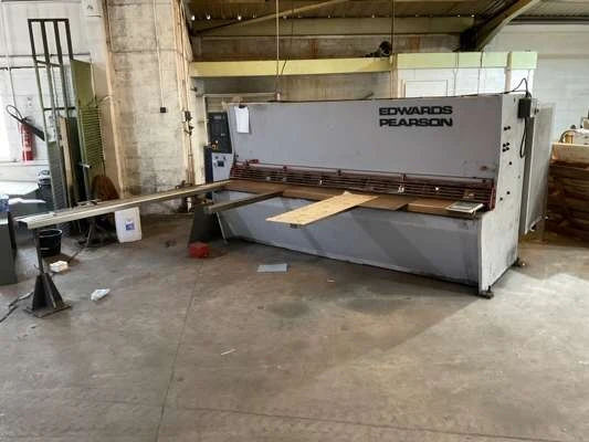 BPI Auctions - Entire Contents of Sheet Metal Contractor to include Machinery, Forklift Truck, Welding Equipment, Tools & More at Auction - Auction Image 6
