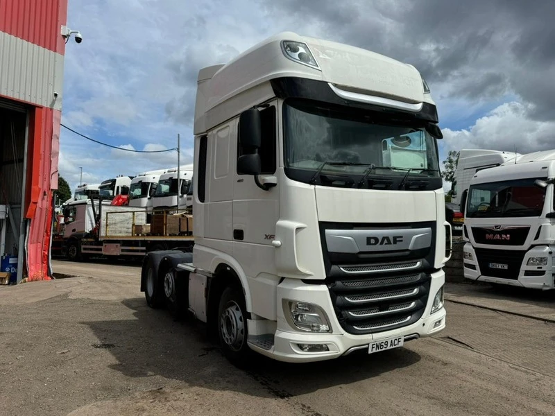 BPI Auctions - 2019 DAF XF480 Super Space Tractor Unit Auction - Auction Image 1