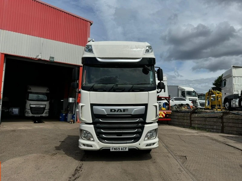 BPI Auctions - 2019 DAF XF480 Super Space Tractor Unit Auction - Auction Image 2