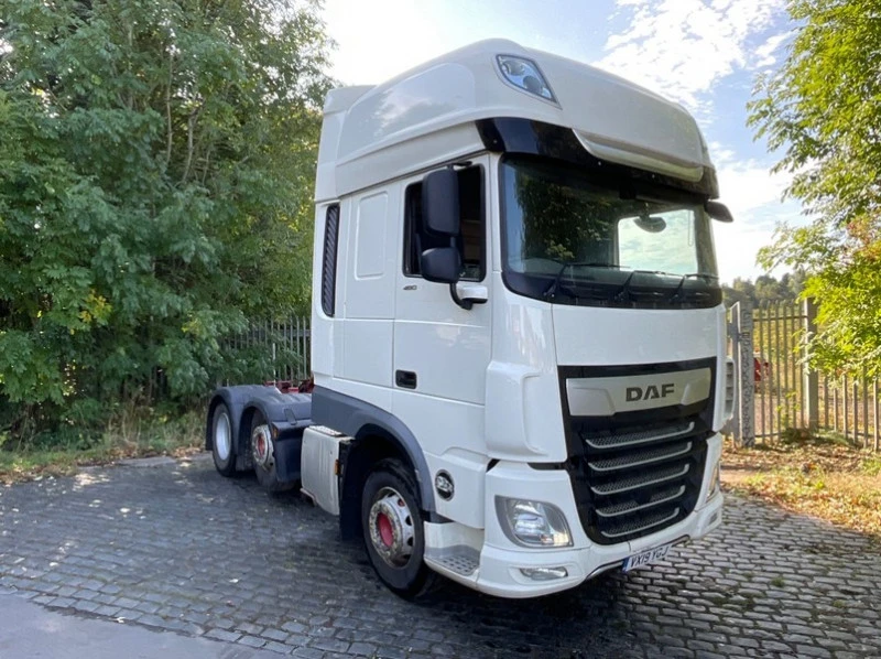 BPI Auctions - 2019 DAF XF 480 Super Space Tractor Units Auction - Auction Image 1