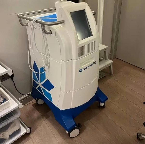 Marriott & Co - A Zeltiq CoolSculpting Cryolipolysis (cryolysis) Fat-Freezing Device Auction - Auction Image 1