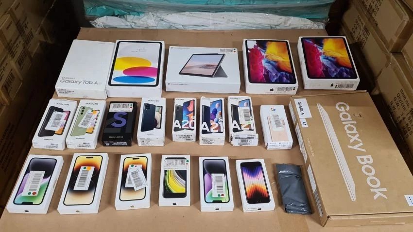 William George - Tech & Electronics Liquidation Auction - Includes Apple iPads & Airpods, Google Pixel, Microsoft Surface, Xbox and PS5 - Auction Image 1