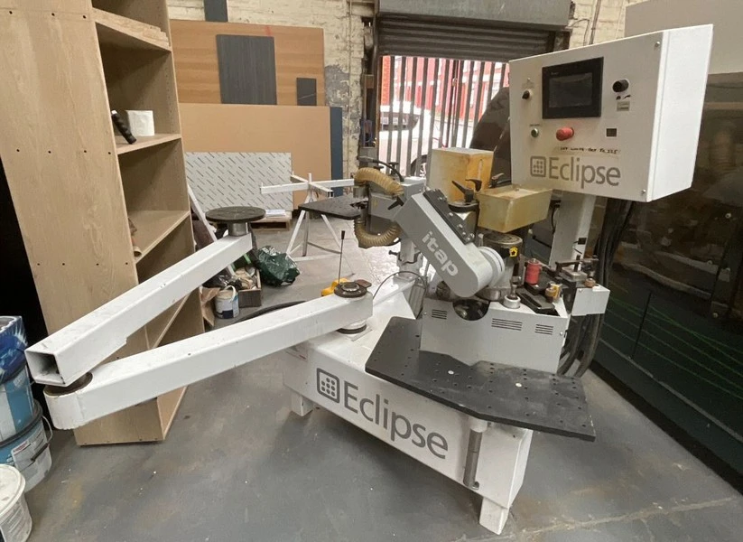 BPI Auctions - Woodworking Machinery, Screw Compressors, Roof Windows, Wardrobe Carcasses, Bedside Cabinets & more at Auction - Auction Image 2