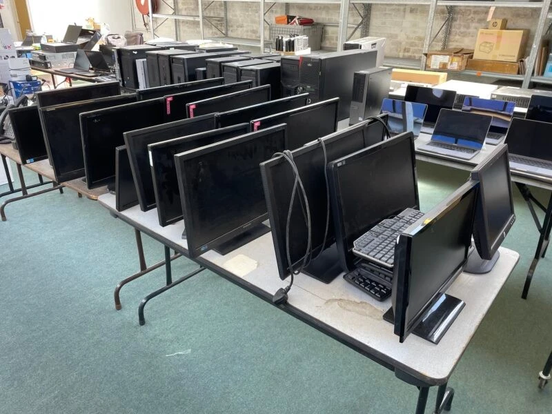 Walker Singleton - Leeds - Broadcasting Equipment, LED Display Boards & Business IT Auction - Auction Image 5