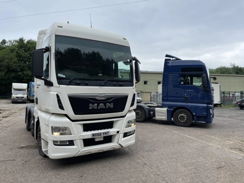 Walker Singleton - 4 MAN TGX.26.440 6 x 2 Tractor Units (2016) Auction - Auction Image 1