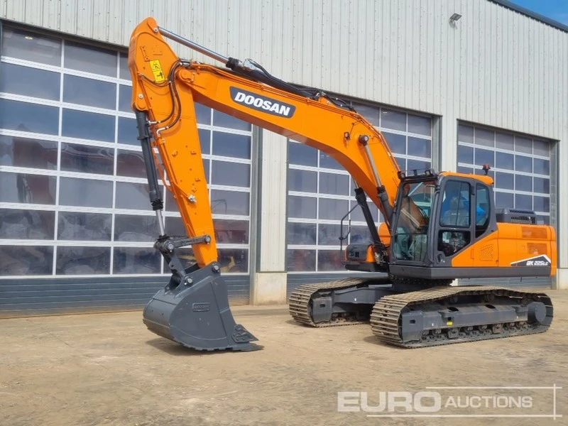 Euro Auctions (UK) Ltd - 4 Day Auction of Heavy Construction, Agricultural Equipment & Vehicles - Auction Image 5