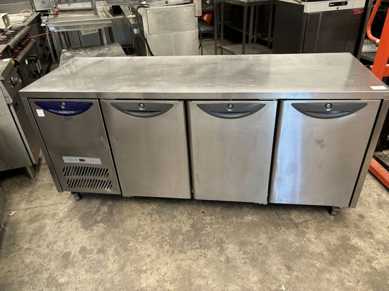 South Yorkshire Auctions - Commercial Catering Equipment & Ground Care Auction - Auction Image 6