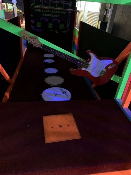 William George - Indoor Crazy Golf Course Job Lot Auction, Includes all Accessories, Props, Golf Balls & Clubs - Fantastic Business Opportunity - Auction Image 1