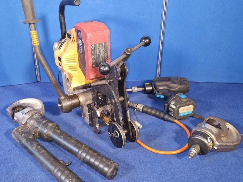 Wyles Hardy & Co - Rail Maintenance Plant, Hand Tools, Electronic Test Equipment, Mopeds & More at Auction - Auction Image 2