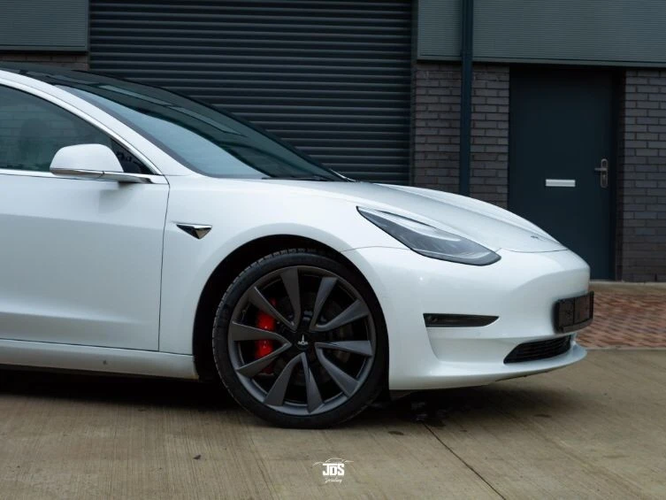 Gavel Auctioneers Ltd - 2020 Tesla Model 3 PERFORMANCE AWD at Auction - Auction Image 4