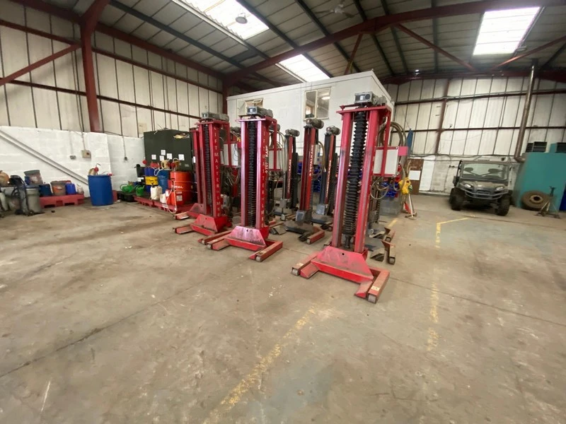 Sanderson Weatherall LLP - Leeds - Fleet of Pole Contractors Vehicles, Commercial Vehicles, Telehandler Garage Workshop Equipment Contactors Eqpt & Power Tools - Auction Image 6