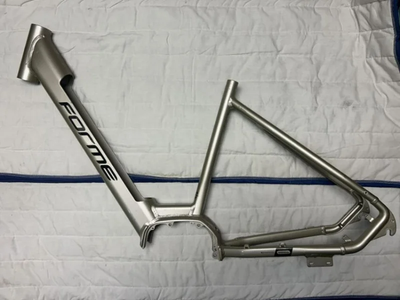 JPS Chartered Surveyors - Contents of Bike Hire/Servicing & Repair Centre at Auction | Road, Racing, & Tandem Bike Frames | Cycling Repair Tools | Cycling Parts & Accessories - Auction Image 3