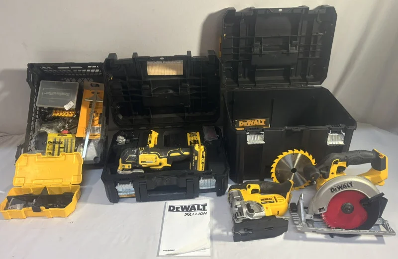 Pontypridd Auctions Ltd - General Online Auction – Vinyl Records, Furniture, Christmas Stock, 2018 Renault Megane and more - Auction Image 4