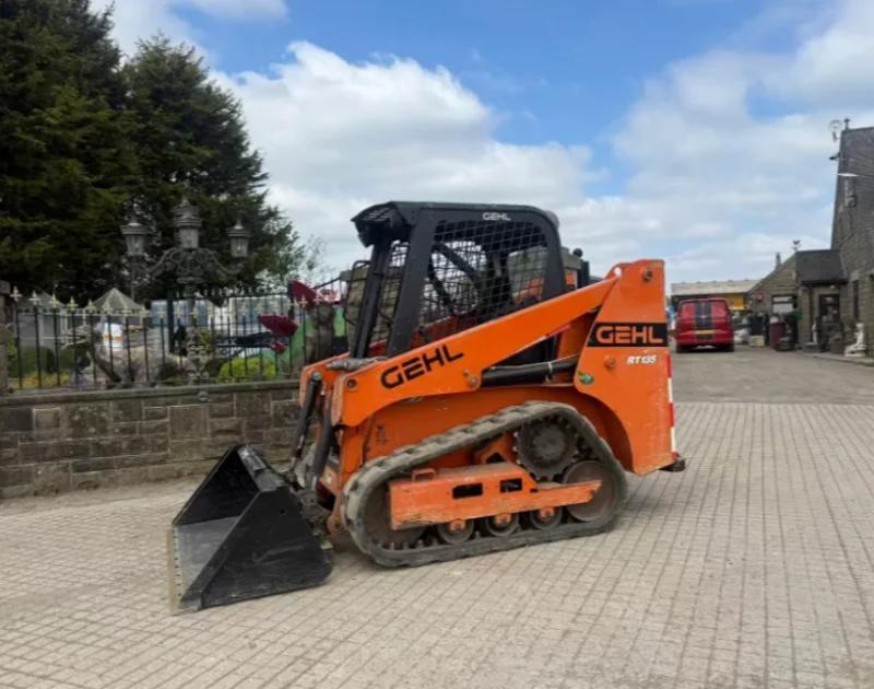 Universal Auctions Group Ltd - Massive Multi-Lot Auction; Ex-Fleet Vans, Agri, Construction & Heavy Plant Machinery And Much More! - Auction Image 8