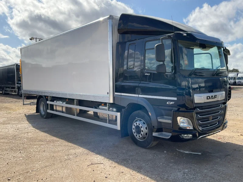 BPI Auctions - Pre-Registered 2025 DAF Commercial Vehicles direct from DAF Dealer available at Auction - Auction Image 4