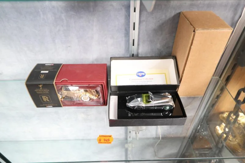Lithgow Sons & Partners - Collectables, Curio & Household Furniture - Auction Image 2