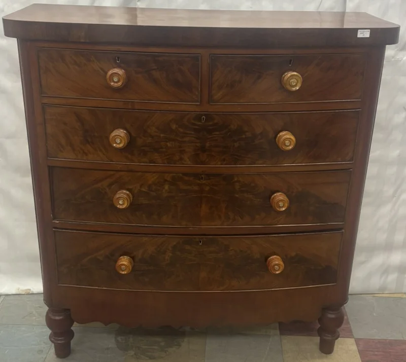 Pontypridd Auctions Ltd - General Online Auction – Vinyl Records, Furniture, Christmas Stock, 2018 Renault Megane and more - Auction Image 7