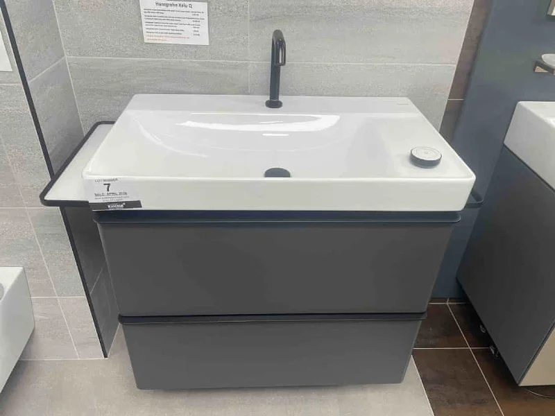 Sweeney Kincaid - Bathroom Retailers Showroom Stock - Online Auction - Auction Image 3