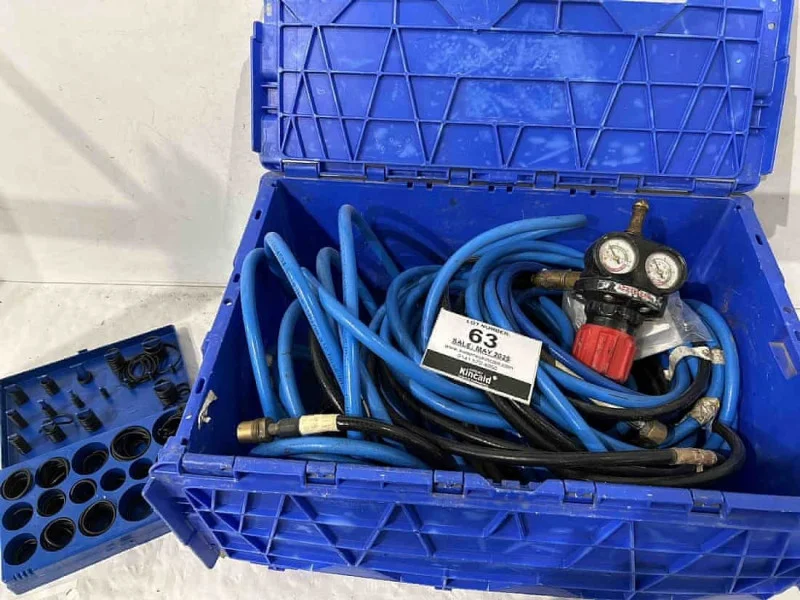 Sweeney Kincaid - Hospital Pipeline Installers Stock - Auction Image 2