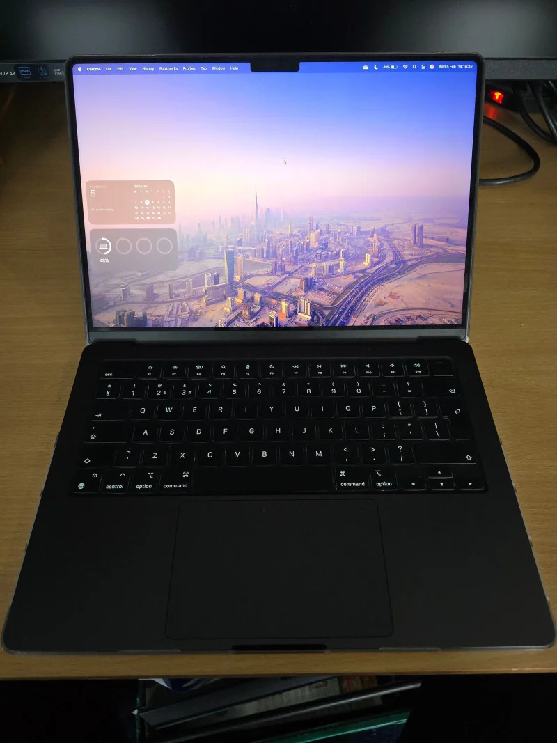 Asset Auctions Ltd - Monday 1pm - Auction To Include: Apple Care+ Warranty M3 Pro Macbook Pro, Macbook Air, Apple Macbook Pro, Toshiba Laptop, 4k Monitors And Windows 10 PC's - Auction Image 2
