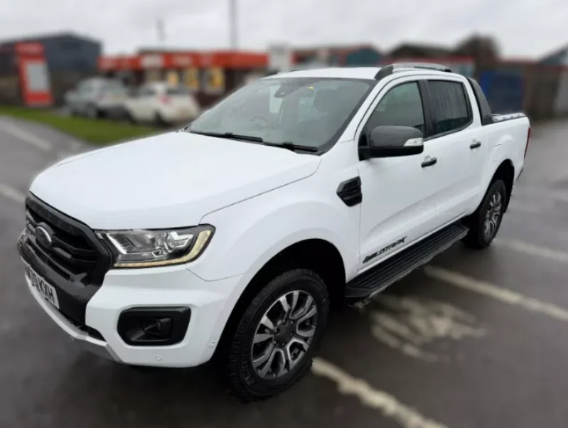 Universal Auctions Group Ltd - Major Clearance Auction, Over 700 lots: Ex-Fleet Vehicles, Agri & Farm, Heavy Plant, Machinery, HGVs & Much More - Auction Image 1