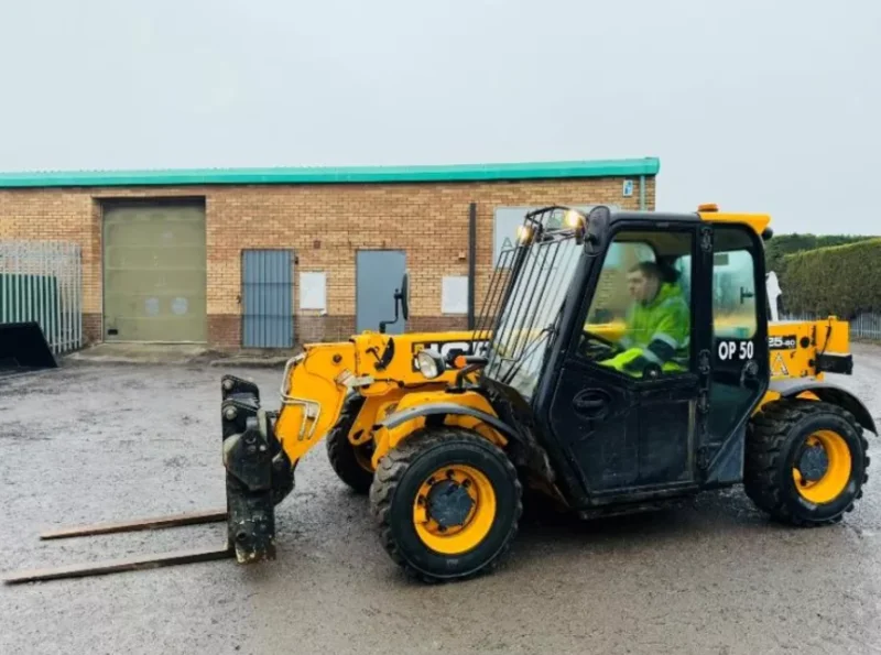 Universal Auctions Group Ltd - Massive Multi-Lot Auction; Ex-Fleet Vans, Agri, Construction & Heavy Plant Machinery And Much More! - Auction Image 7