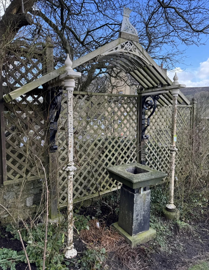 Pinder Asset Solutions Ltd - Architectural Antiques Auction including the Deceased Estate of an Avid Collector, together with Building and Garden Features and Reclaimed Materials - Auction Image 9