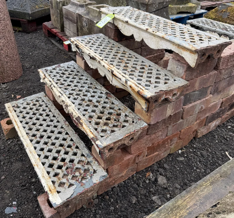 Pinder Asset Solutions Ltd - Architectural Antiques Auction including the Deceased Estate of an Avid Collector, together with Building and Garden Features and Reclaimed Materials - Auction Image 5