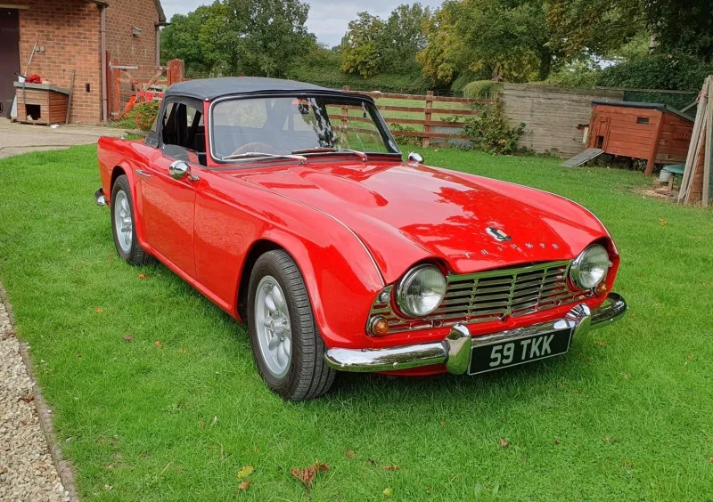 Humbert & Ellis Ltd - Modern & Classic Cars Online Auction - Auction Image 2