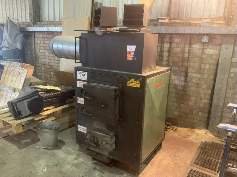 BPI Auctions - Entire Contents of Kitchen Manufacturer's Workshop to include CNC Machine, Machining Centre, Edgebander, Screw Compressor & more at Auction - Auction Image 5