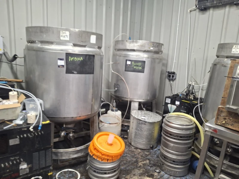 BTG Eddisons - Stockport - 5-Barrel Brewery & Tap House Contents Auction - Auction Image 3