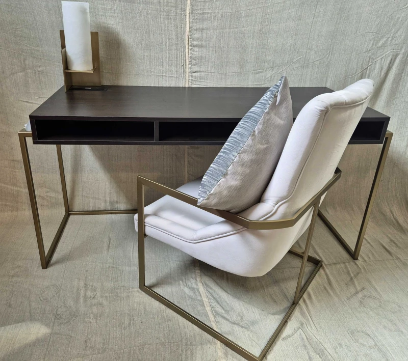 Wyles Hardy & Co - Designer Furniture, Soft Furnishings & Homewares Sale - Auction Image 3