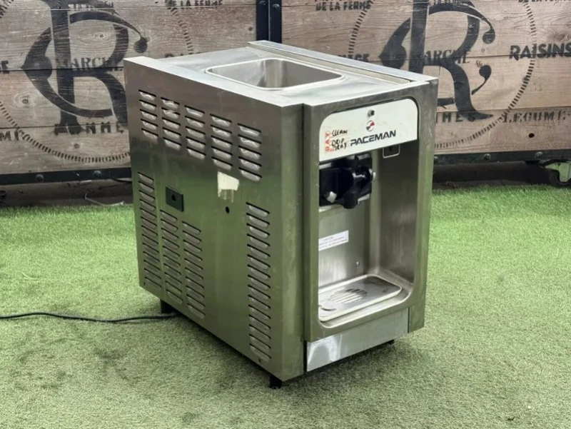 Gavel Auctioneers Ltd - Unreserved Online Auction - Spaceman T15/6218 Ice Cream Machine - Auction Image 1