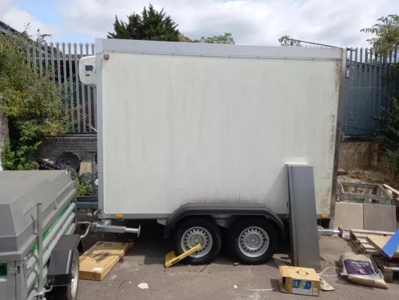Gavel Auctioneers Ltd - Unreserved Online Auction - WM Meyer Twin Axle Refrigerated Trailer - Auction Image 1