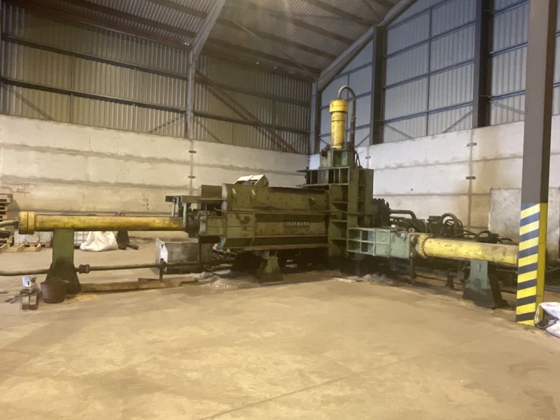 BPI - Lindemann Satem 9 3-Ram Metal Baler Auction - Auction Image 2