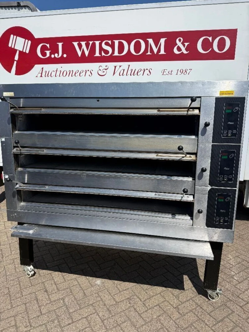 G J Wisdom & Co - Contents of London Modern British Brasserie Restaurant, Catering, Luxury Goods & Vehicles at Auction - Auction Image 10