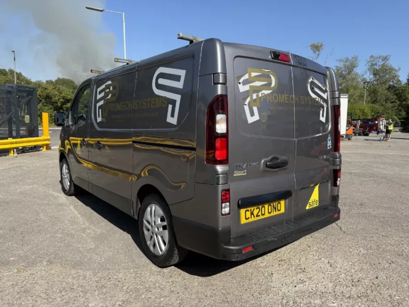 Gavel Auctioneers Ltd - Unreserved Online Auction - 2020 Renault Trafic SL28 Sport & 2019 Vauxhall Vivaro 2900 Sport at Auction - Auction Image 4