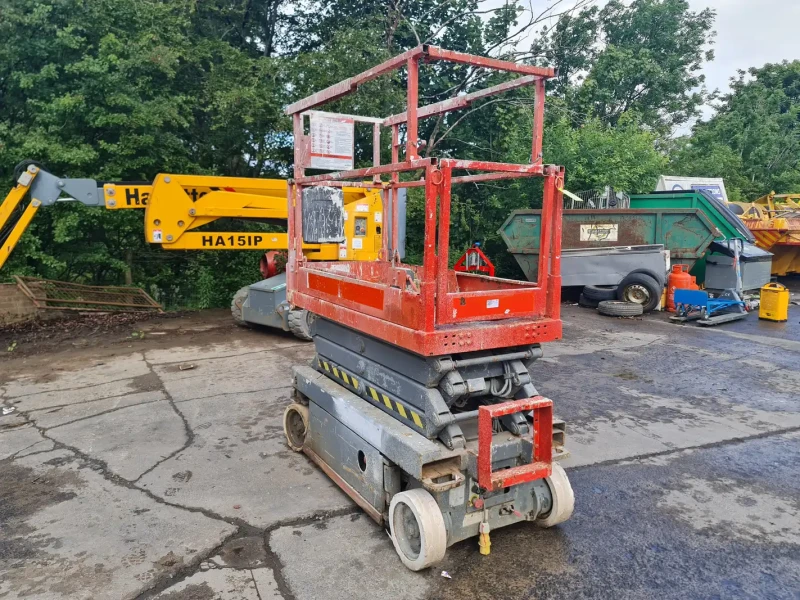 Wilsons Auctions - Glasgow - Access Lift Auction - Auction Image 1