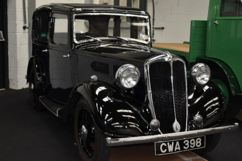 1818 Auctioneers - Classic Cars & Vehicle Auction - Auction Image 2