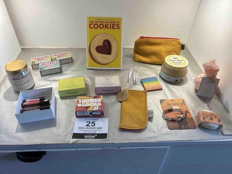 Sweeney Kincaid - Contents of a Gift Shop at Auction - Auction Image 6