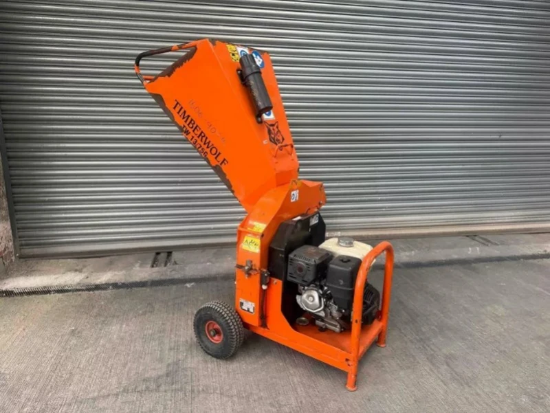 Gavel Auctioneers Ltd - Landscaping & Garden Machinery Equipment Formally Operated by a National Tool Hire Company at Auction - Auction Image 5
