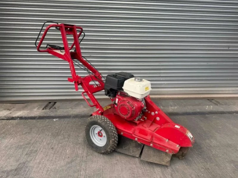 Gavel Auctioneers Ltd - Landscaping & Garden Machinery Equipment Formally Operated by a National Tool Hire Company at Auction - Auction Image 4