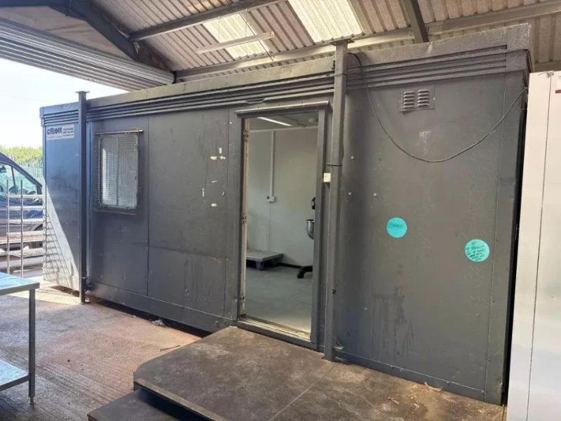 Gavel Auctioneers Ltd - The Assets of a Wedding & Events Caterer at Auction - Auction Image 5
