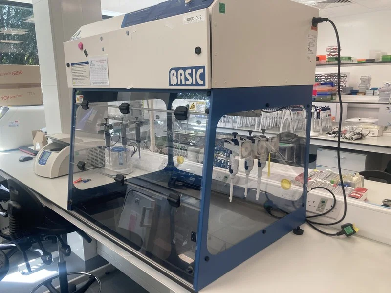 Proudley Associates Ltd - Scientific Laboratory Equipment, Peptide Discovery & Analytical Research Auction - Auction Image 10