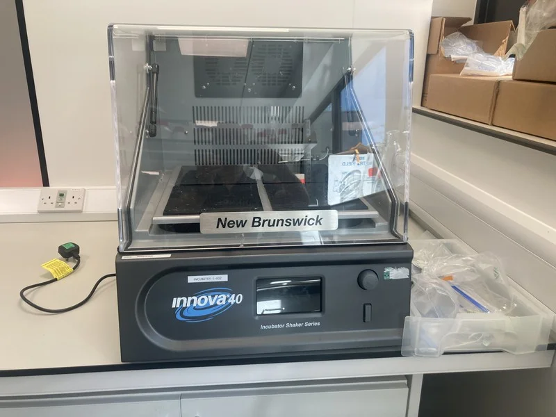 Proudley Associates Ltd - Scientific Laboratory Equipment, Peptide Discovery & Analytical Research Auction - Auction Image 8