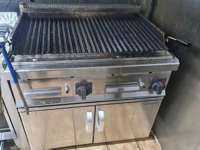 Sweeney Kincaid - Contents of Rotisserie Chicken Takeaway Shop at Auction - Auction Image 3